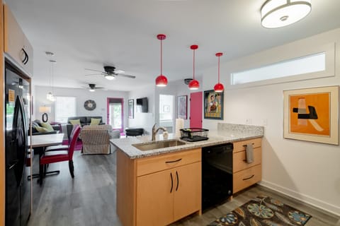 Spacious 4-Bedroom Apartment in Folly Beach - Perfect for Families and Groups! Apartment in Folly Beach