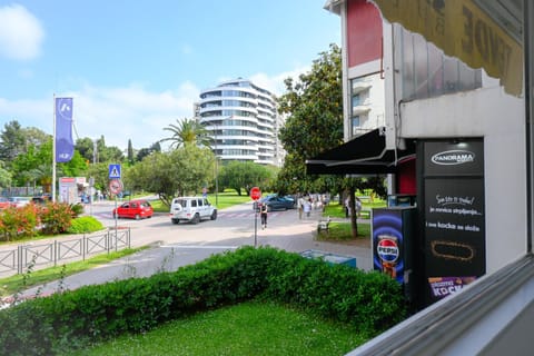 Property building, Day, Neighbourhood, Street view, Location