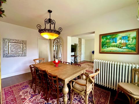 Dining area, Dinner