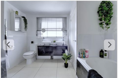 Regatta 10 day stay ONLY from 26th June House in Henley-on-Thames