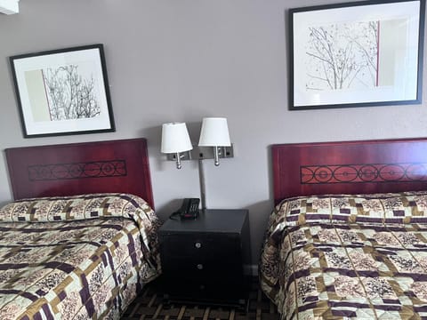 Expressway Inn Airport Downtown Motel in Smyrna