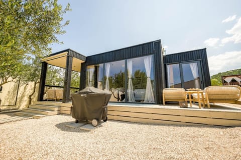 Garden, Seating area