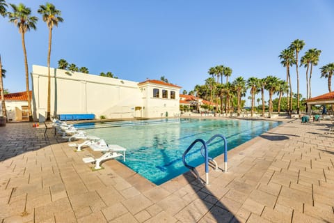 Val Vista Lakes Group Getaway Hot Tub Access! House in Gilbert