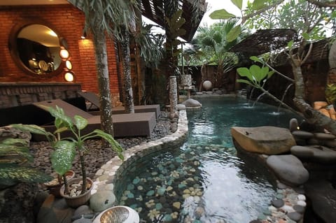 Property building, Swimming pool