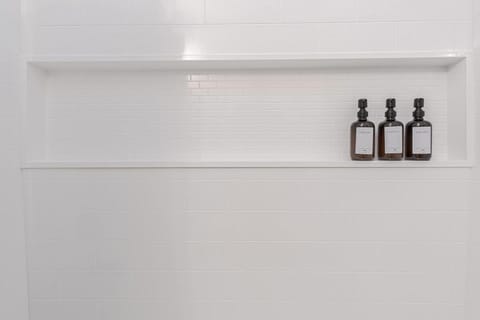 Ann Avenue Modern 3BR Home, Near Downtown with Free Parking House in Saint Louis