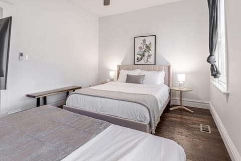 Ann Avenue 3BR St Louis Home with Games and Free Parking House in Saint Louis