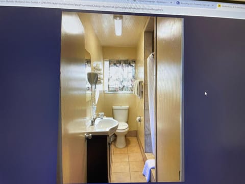 Holland Inn and Suites Hotel in Morro Bay