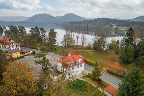 Property building, Natural landscape, Bird's eye view, Lake view