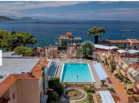 Sea view, Swimming pool