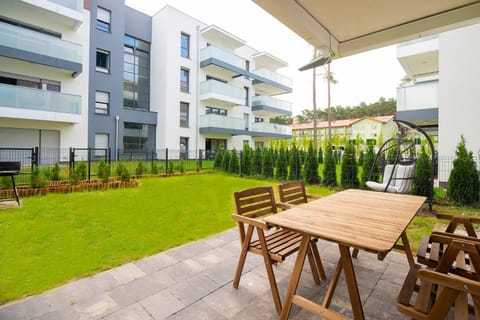 Garden, Balcony/Terrace