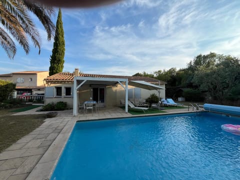 villa Estérel au coeur de Mandelieu Villa in Mandelieu-La Napoule