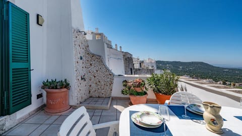 View (from property/room), Balcony/Terrace