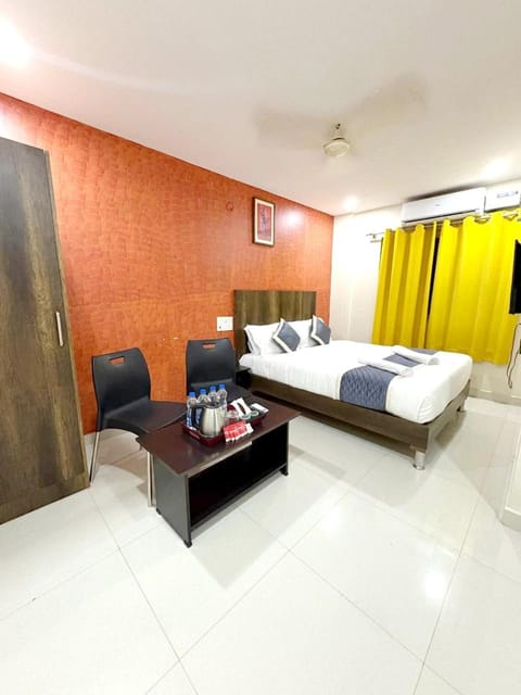 Photo of the whole room, Seating area, Bedroom, air conditioner