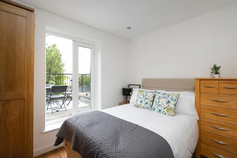 Bed, View (from property/room), Bedroom