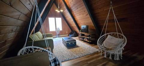 Golden A Frame- 3 bedroom with hot tub and community amenities House in Deep Creek Lake