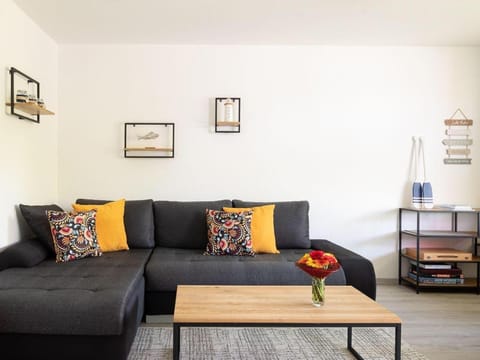 View (from property/room), Living room, Decorative detail, Seating area, Evening entertainment