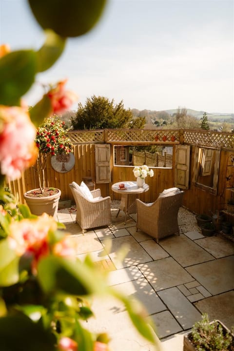 Patio, Garden, Seating area, Garden view