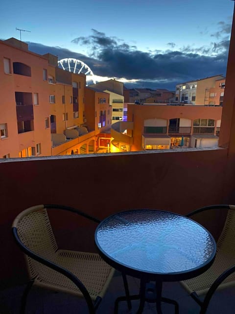 Balcony/Terrace, City view