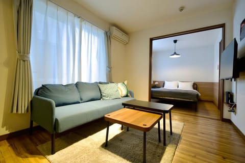 Bed, Living room, air conditioner