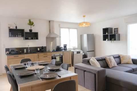 Kitchen or kitchenette, Living room, Dining area, stove