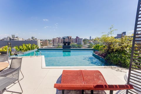 Property building, Day, City view, Swimming pool