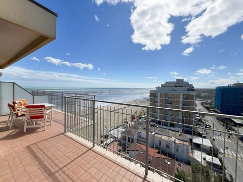 Property building, Day, Natural landscape, View (from property/room), Balcony/Terrace, Living room, Seating area, Dining area, City view, Sea view