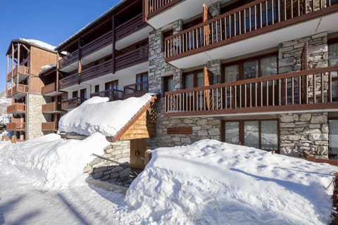 Property building, Day, Winter, View (from property/room), Balcony/Terrace