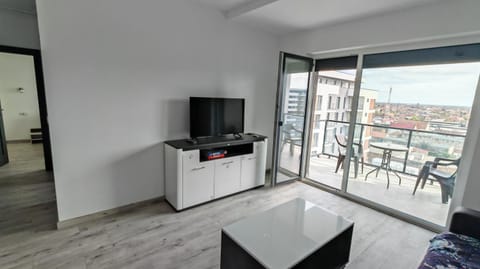 Communal lounge/ TV room, TV and multimedia