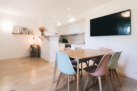 Living room, kitchen