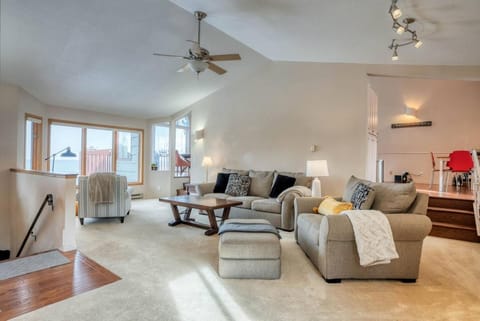 Lakefront Estate w Private Beach on Flathead Lake House in Lakeside