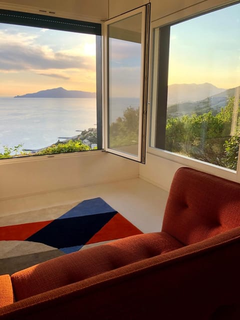 Seating area, Sea view