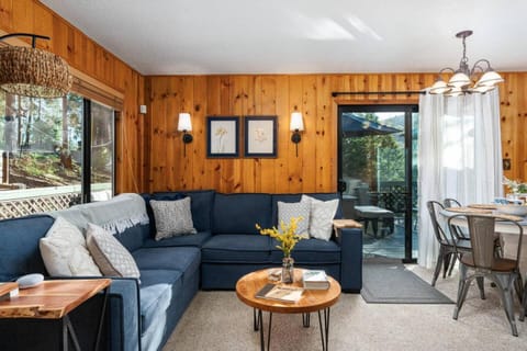 Piece of Paradise Dream Deck AC House in Shaver Lake