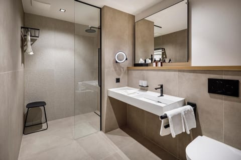 Bathroom, Facility for disabled guests