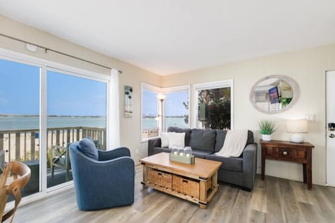 View (from property/room), Living room, Sea view