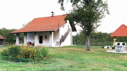 Property building, Garden
