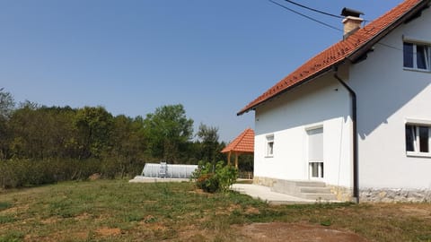 Property building, Garden