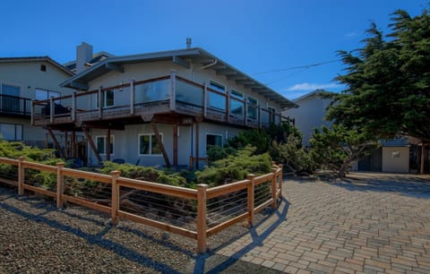 Azure Ocean View Monthly Only House in Cambria