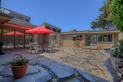 Ocean Tides Monthly Only House in Cambria