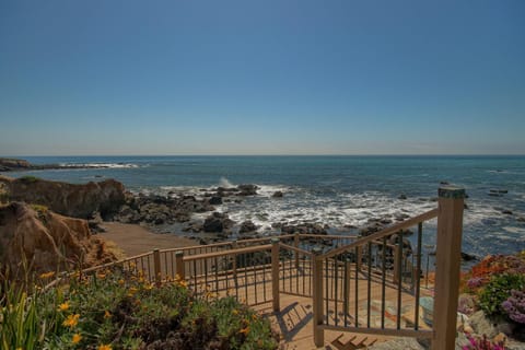Ocean Tides Monthly Only House in Cambria