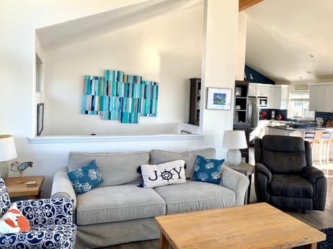 Seaside Serenity Monthly- Special Discount April-June House in Cambria