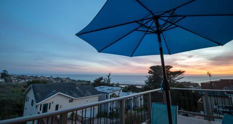 Happy Hill Beach Haven Vista Monthly-Spring Special Mar thru May House in Cambria