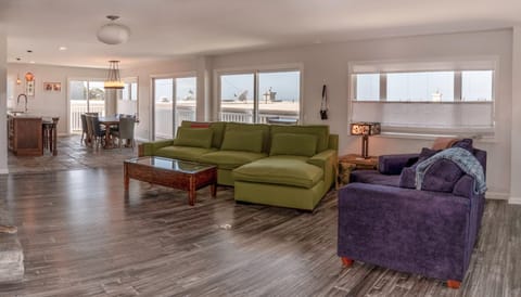 Moonstone Manor Monthly-Spring Special Mar thru May House in Cambria