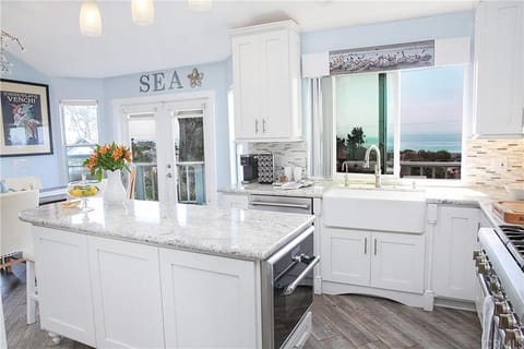 Three Little Birds BeachHouse Monthly-Spring Special-Mar - May House in Cambria