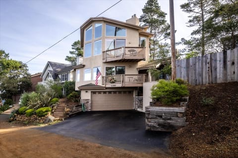 Top of the world - Monthly-Spring Special Mar thru May House in Cambria