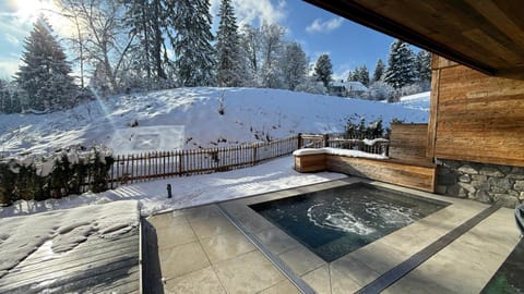 Property building, Swimming pool