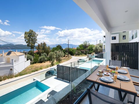 Property building, Balcony/Terrace