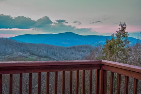Sugars Sunset Vista House in Sugar Mountain