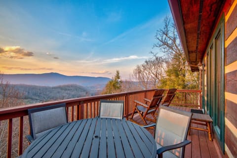 Sugars Sunset Vista House in Sugar Mountain