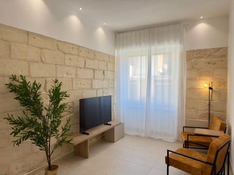 TV and multimedia, Living room, Decorative detail