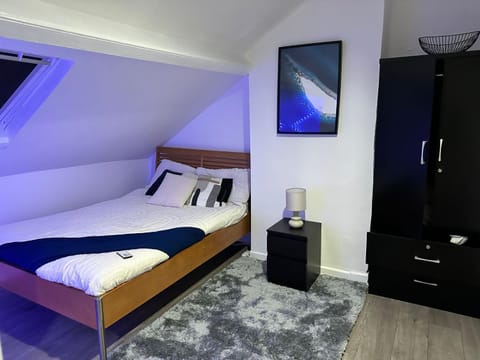 Bed, Bedroom, wardrobe